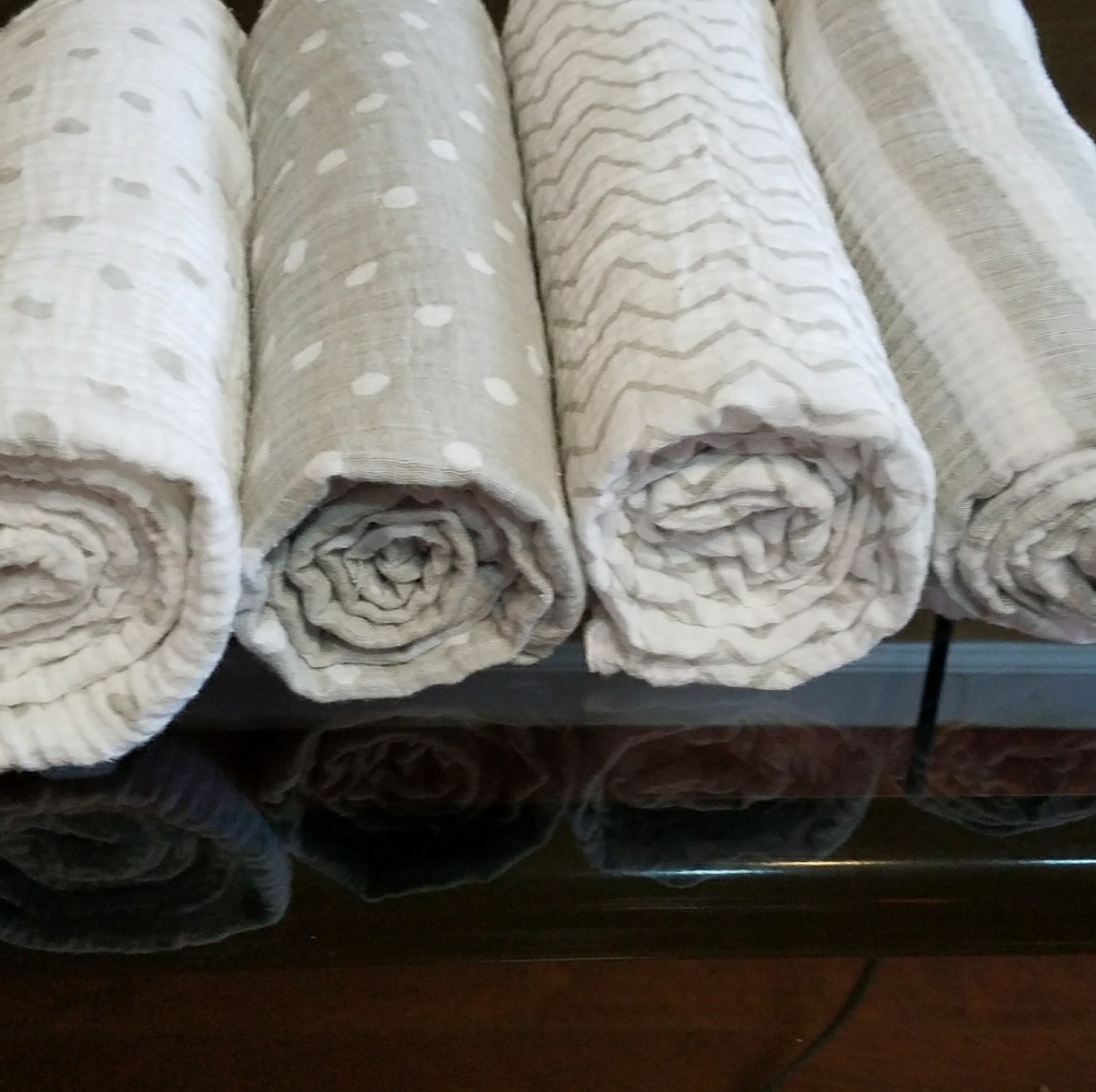 set of 4 cotton muslin swaddling blankets